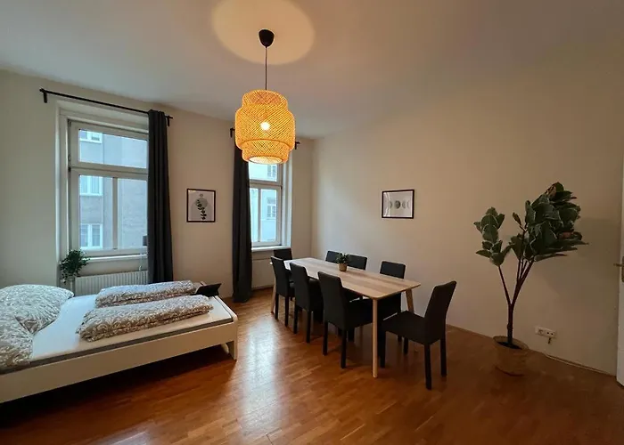 Apartment 90 M2 Spacious With Free Parking Vienna
