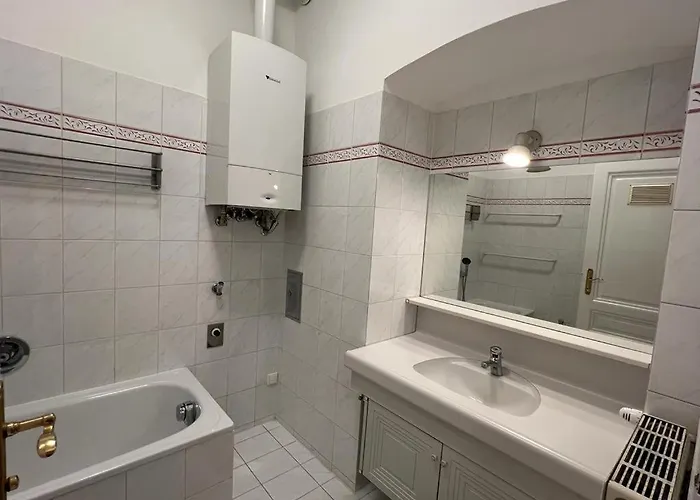 Daire 90 M2 Spacious With Free Parking