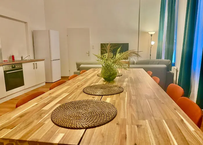 Apartment 90 M2 Spacious With Free Parking *